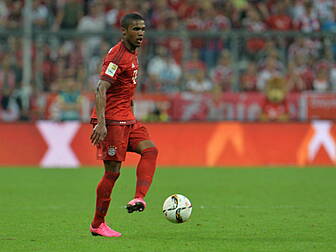 WATCH: Douglas Costa makes a f...